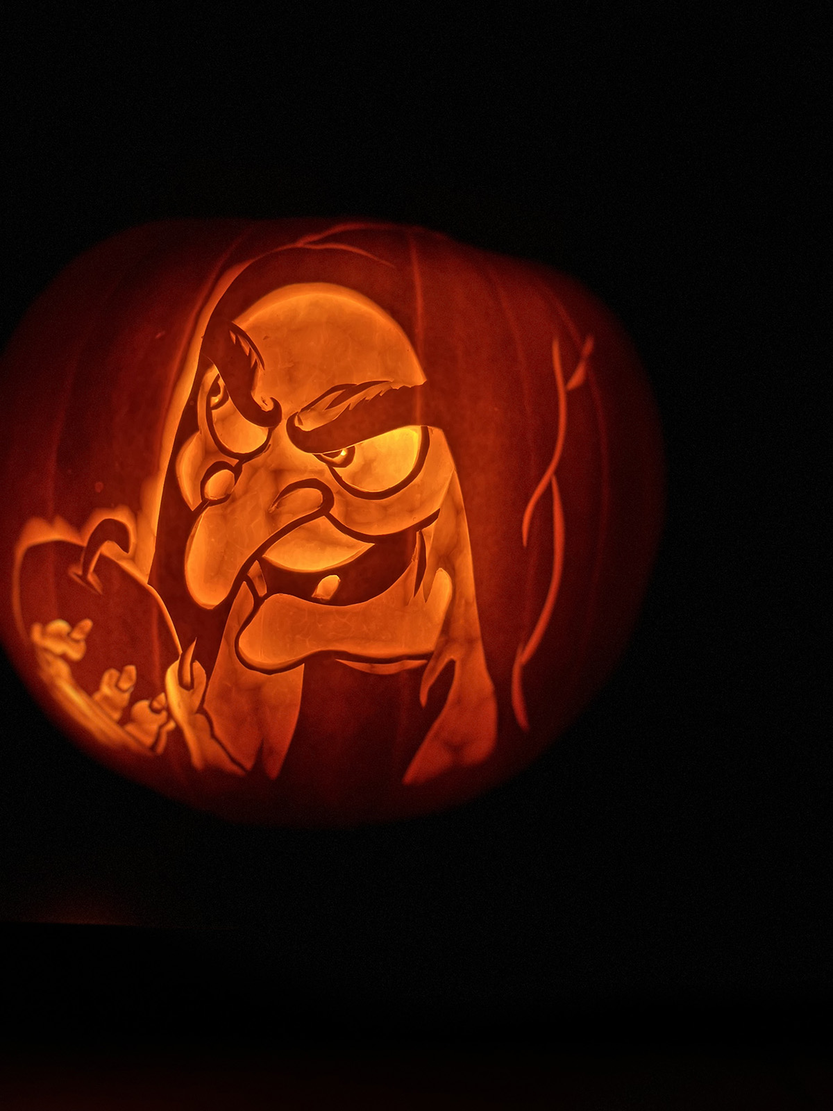 hallow-06.jpg